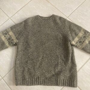 Abercrombie and Fitch Men’s size Medium Sweater